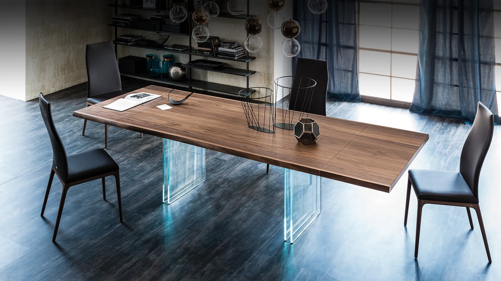 Tavolo allungabile in legno con base in cristallo Ikon Drive di Cattelan Italia