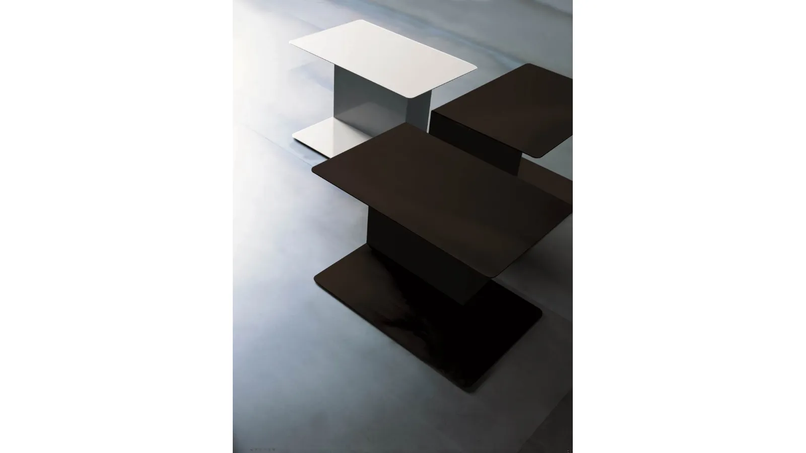 Tavolino in metallo Family Lounge Table di Living Divani